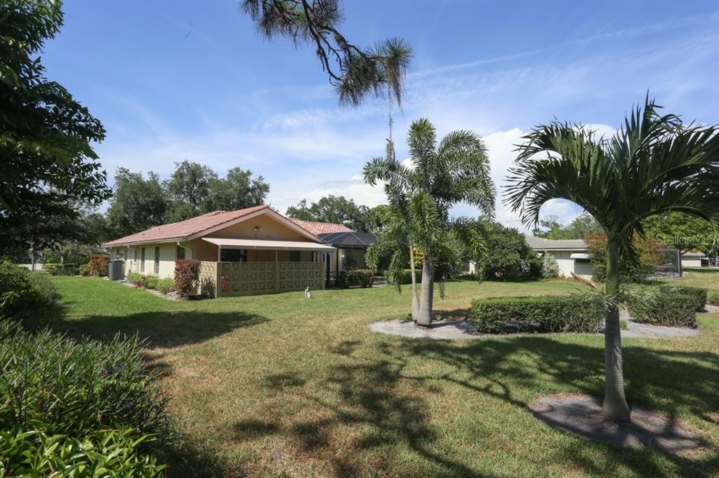 305 CAVALLINI DR
