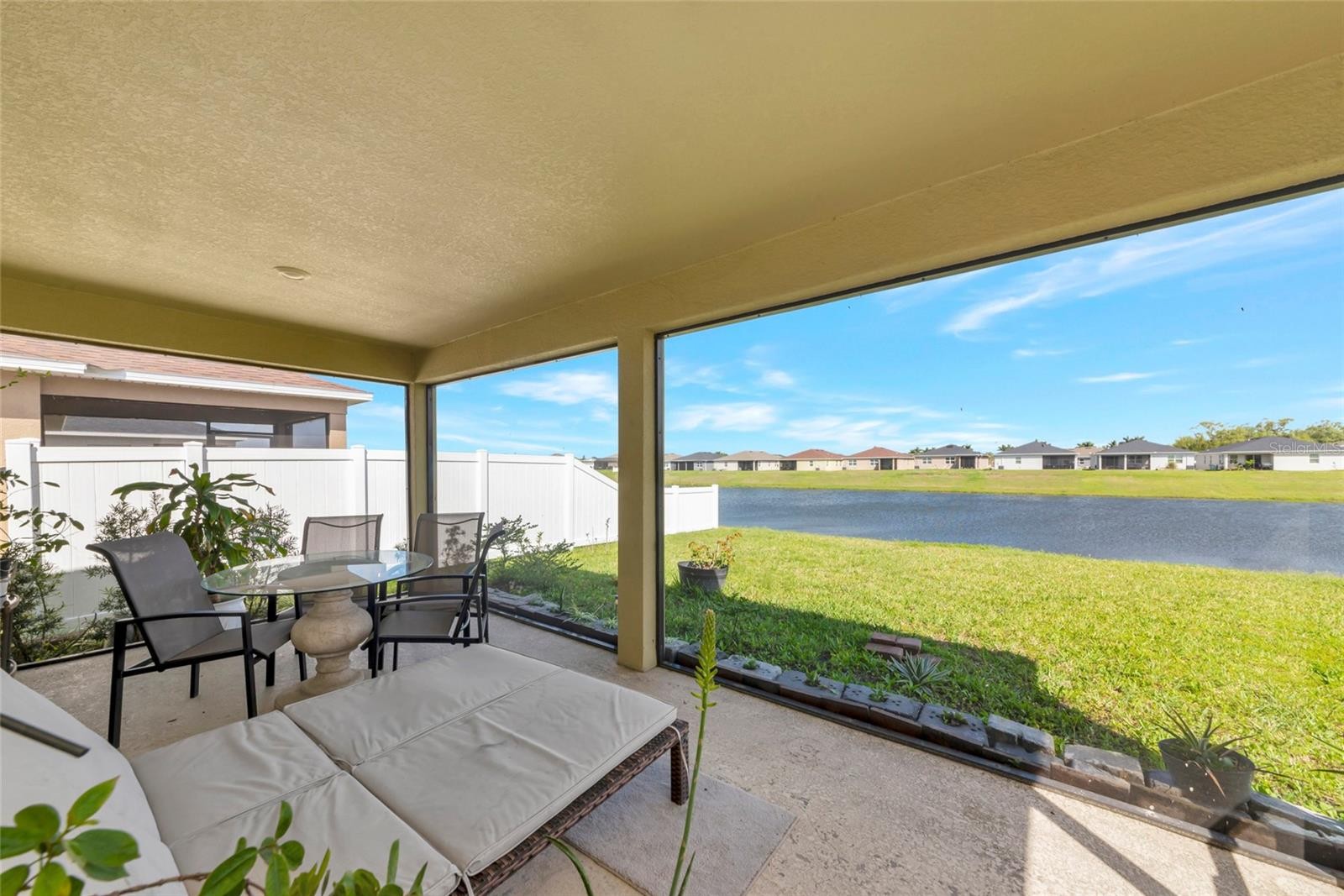 3558 74TH AVENUE CIR E