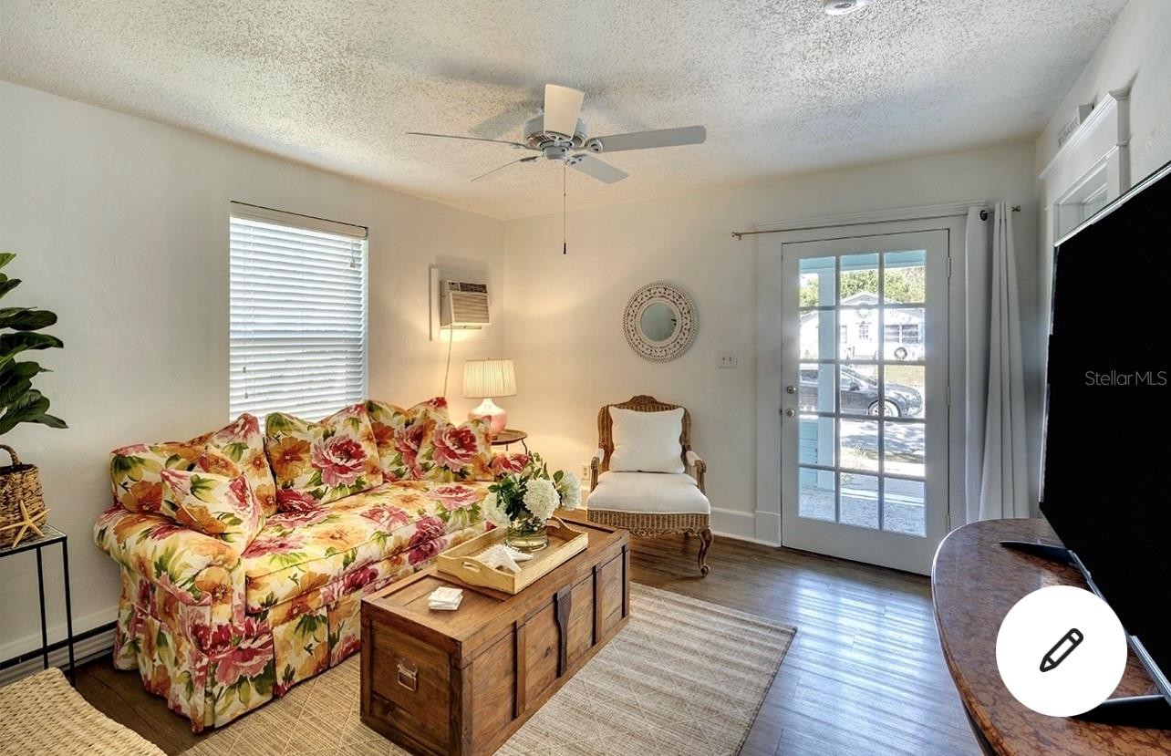 2513 8TH AVE W