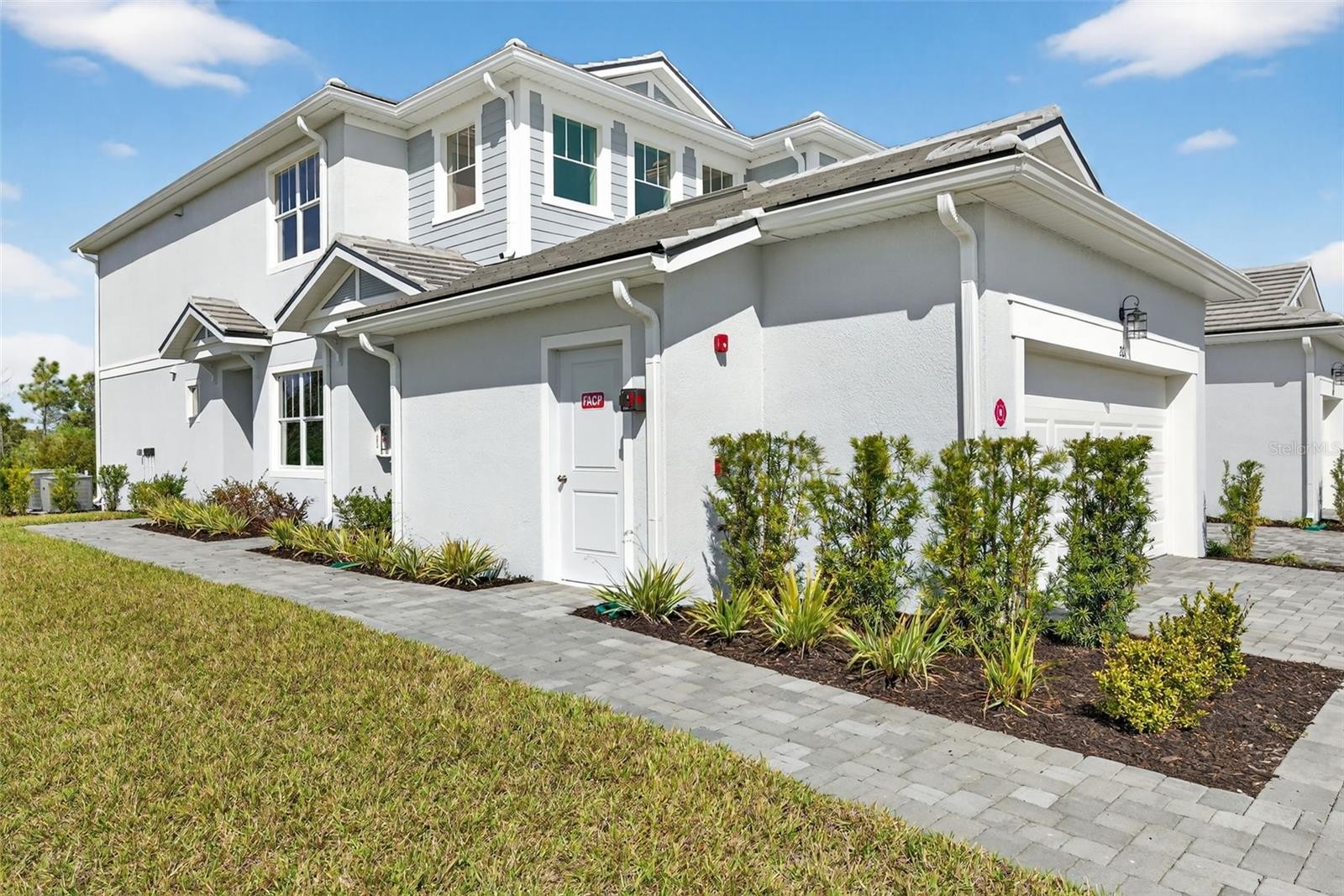 17375 MOONFLOWER DR #101