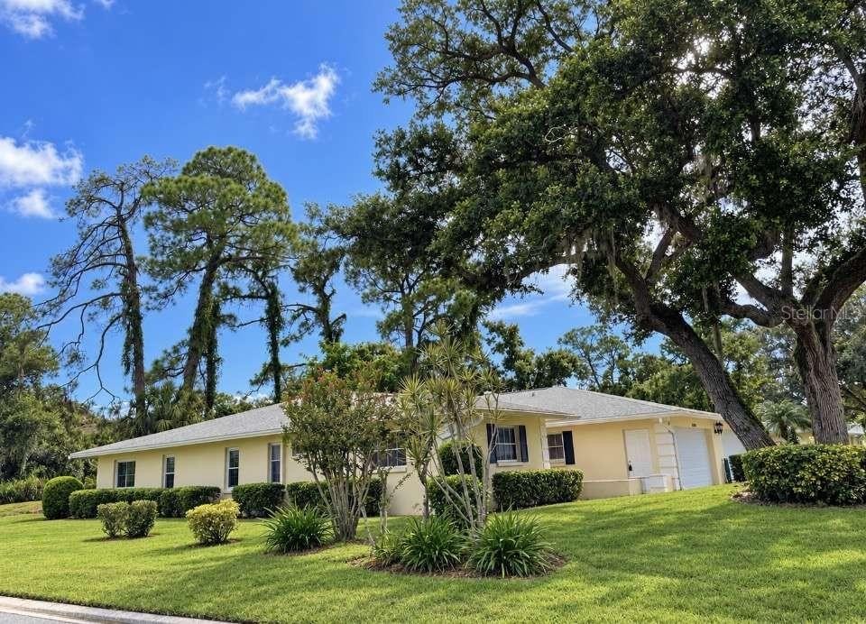 5624 PALM AIRE DR #V105