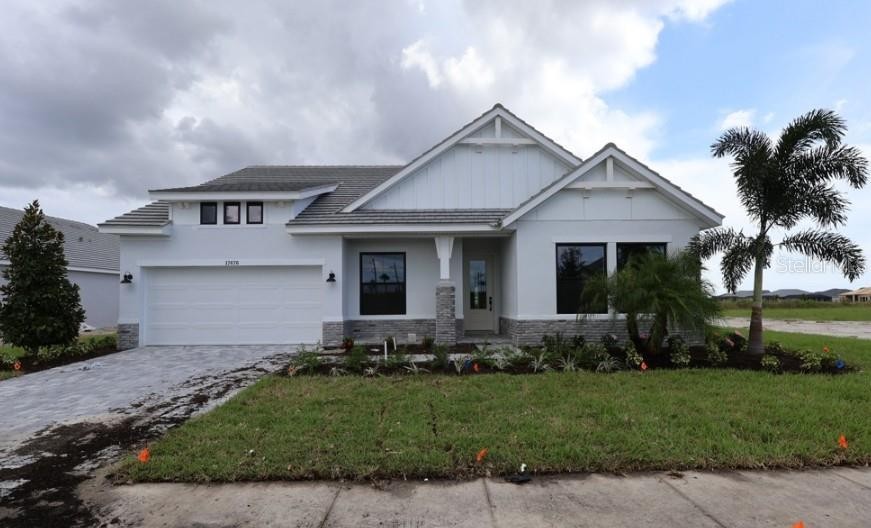 17676 FOXTAIL LOOP