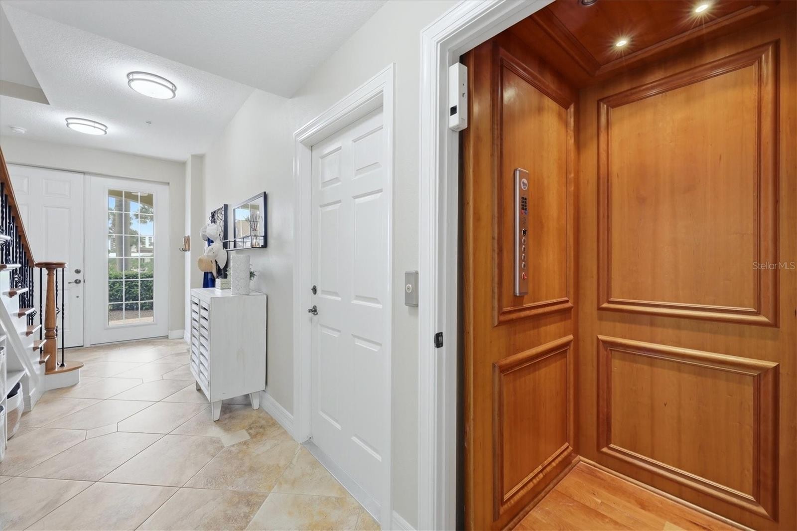 712 GRANADA AVE #2