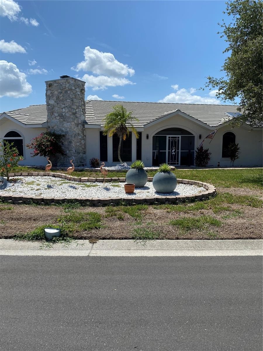 355 EDEN DR