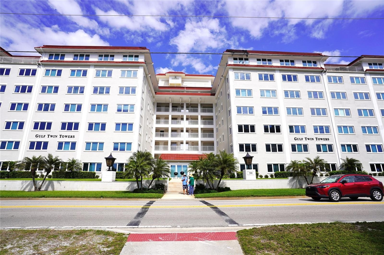 500 THE ESPLANADE N #604