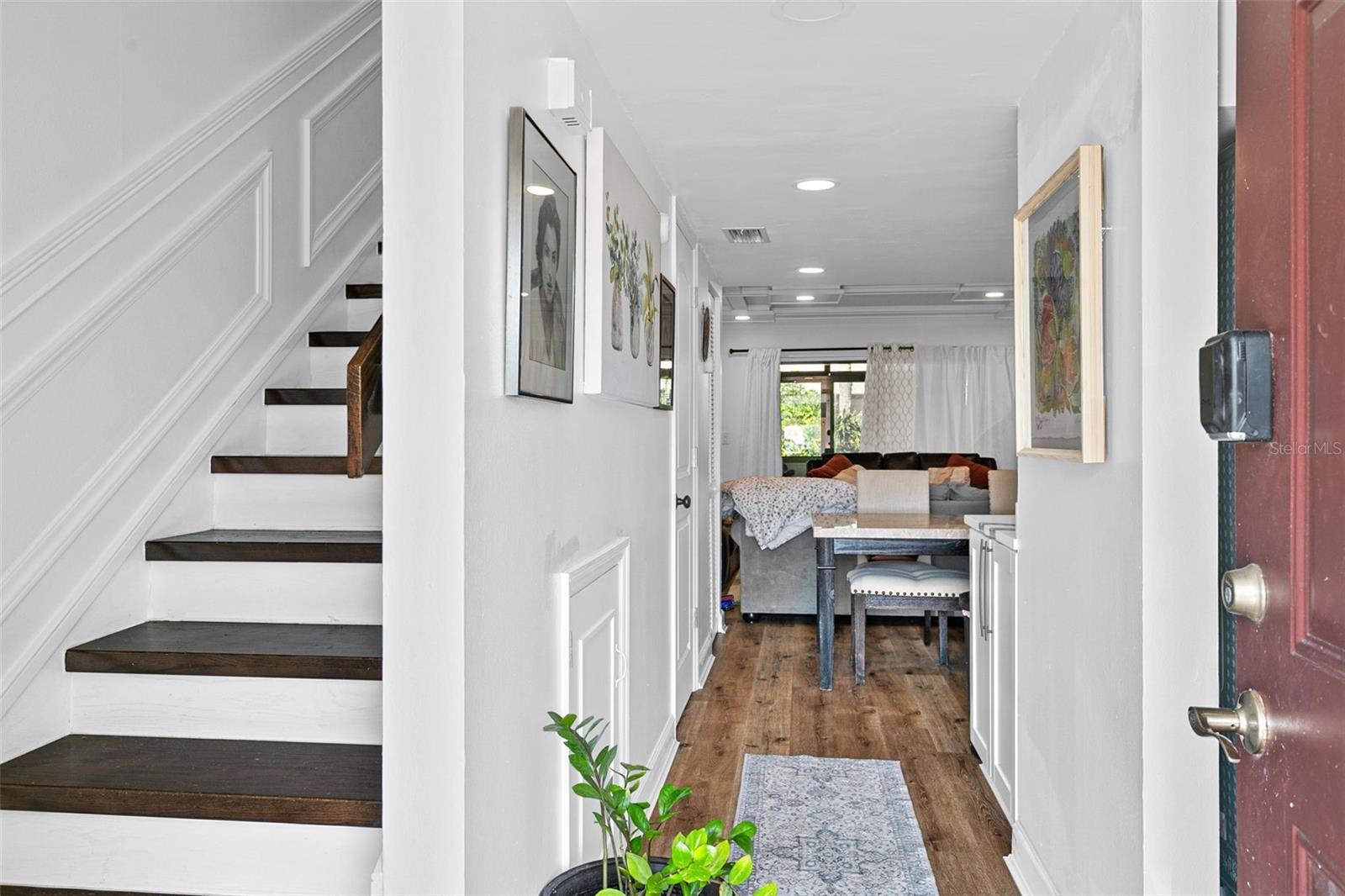 7223 CLOISTER DR #111