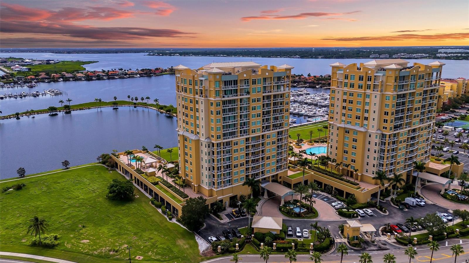 140 RIVIERA DUNES WAY #701