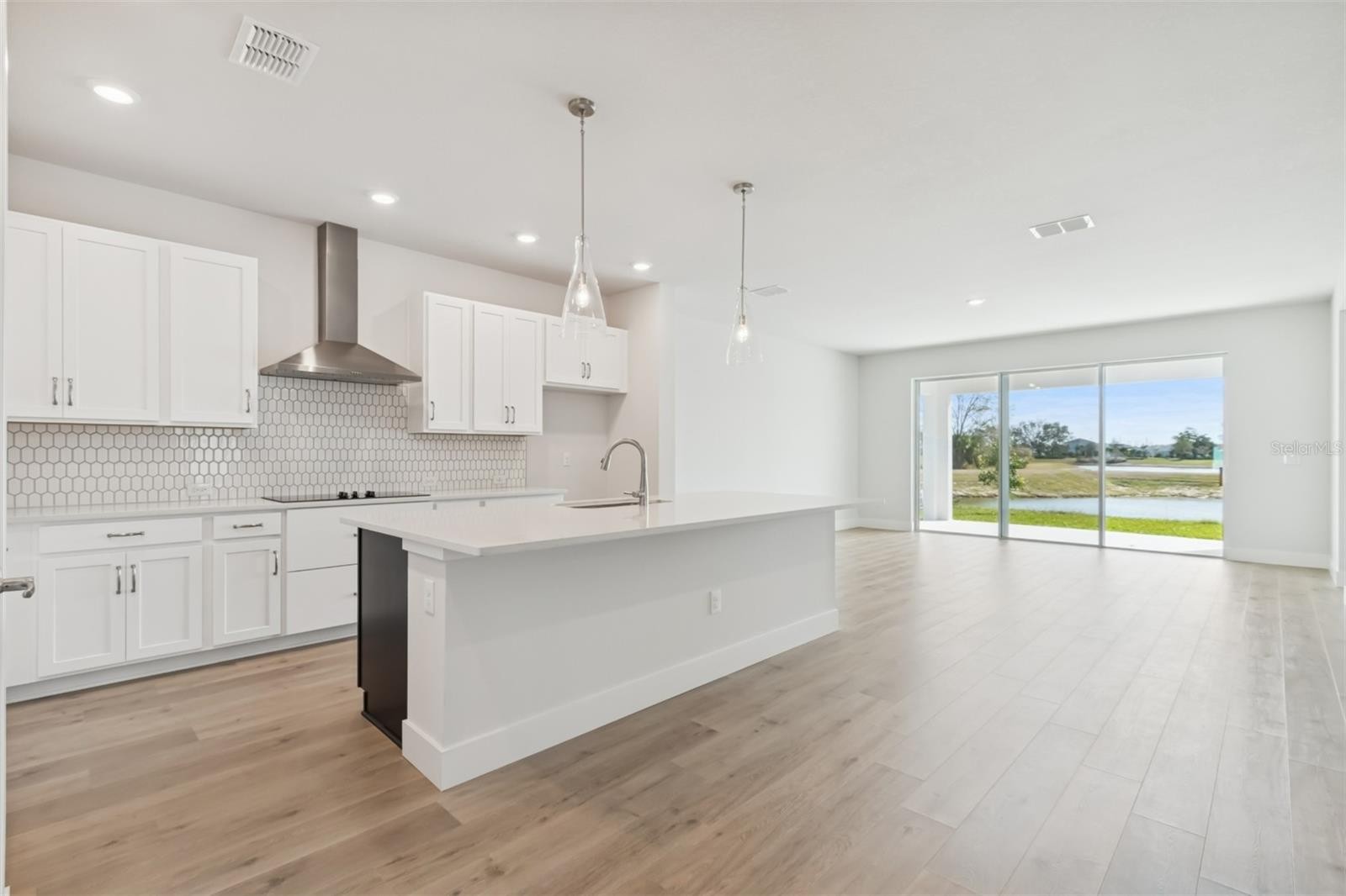 10660 CRESCENT CREEK XING