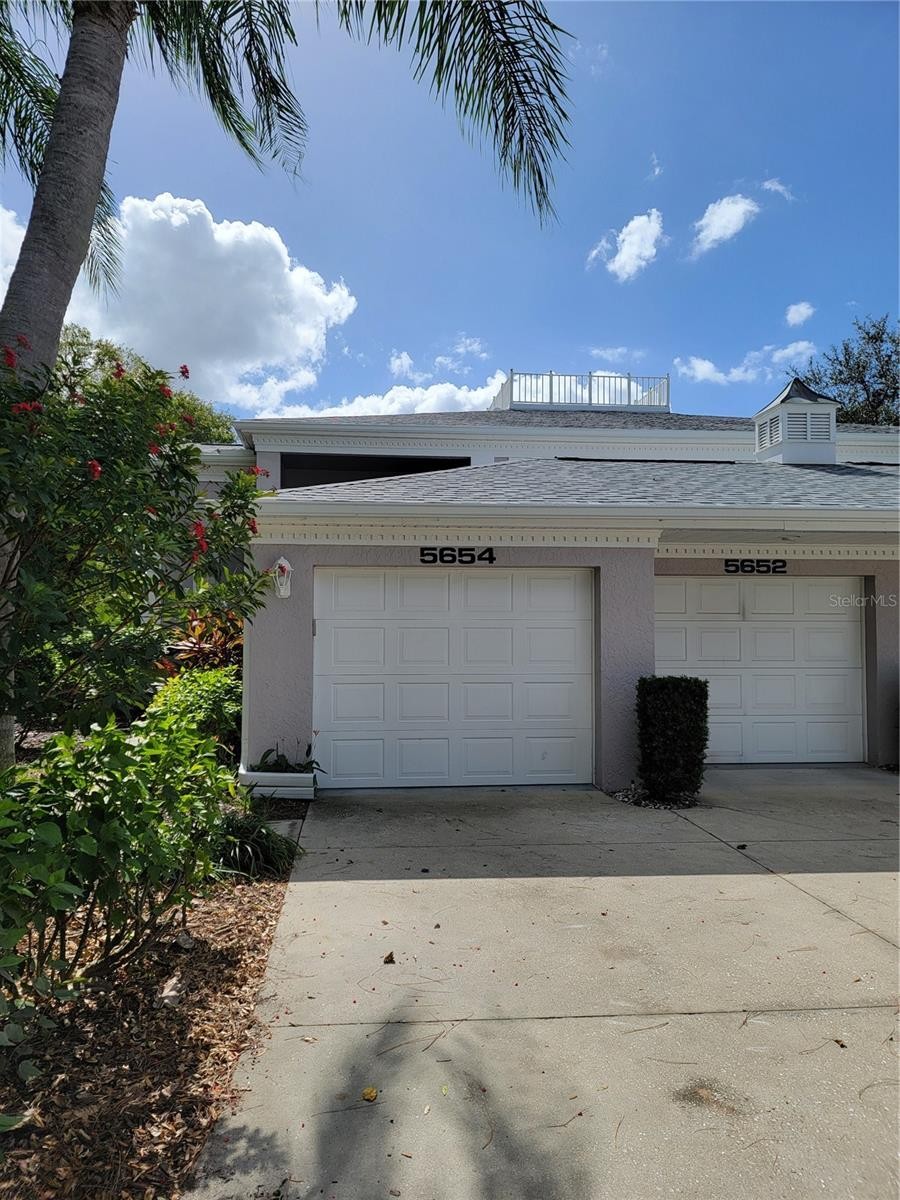 5654 SHEFFIELD GREENE CIR #28