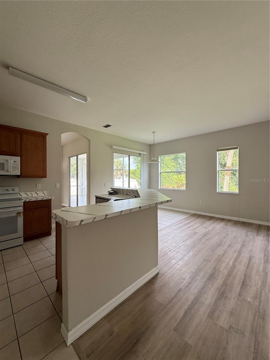 3466 MAYFLOWER TER