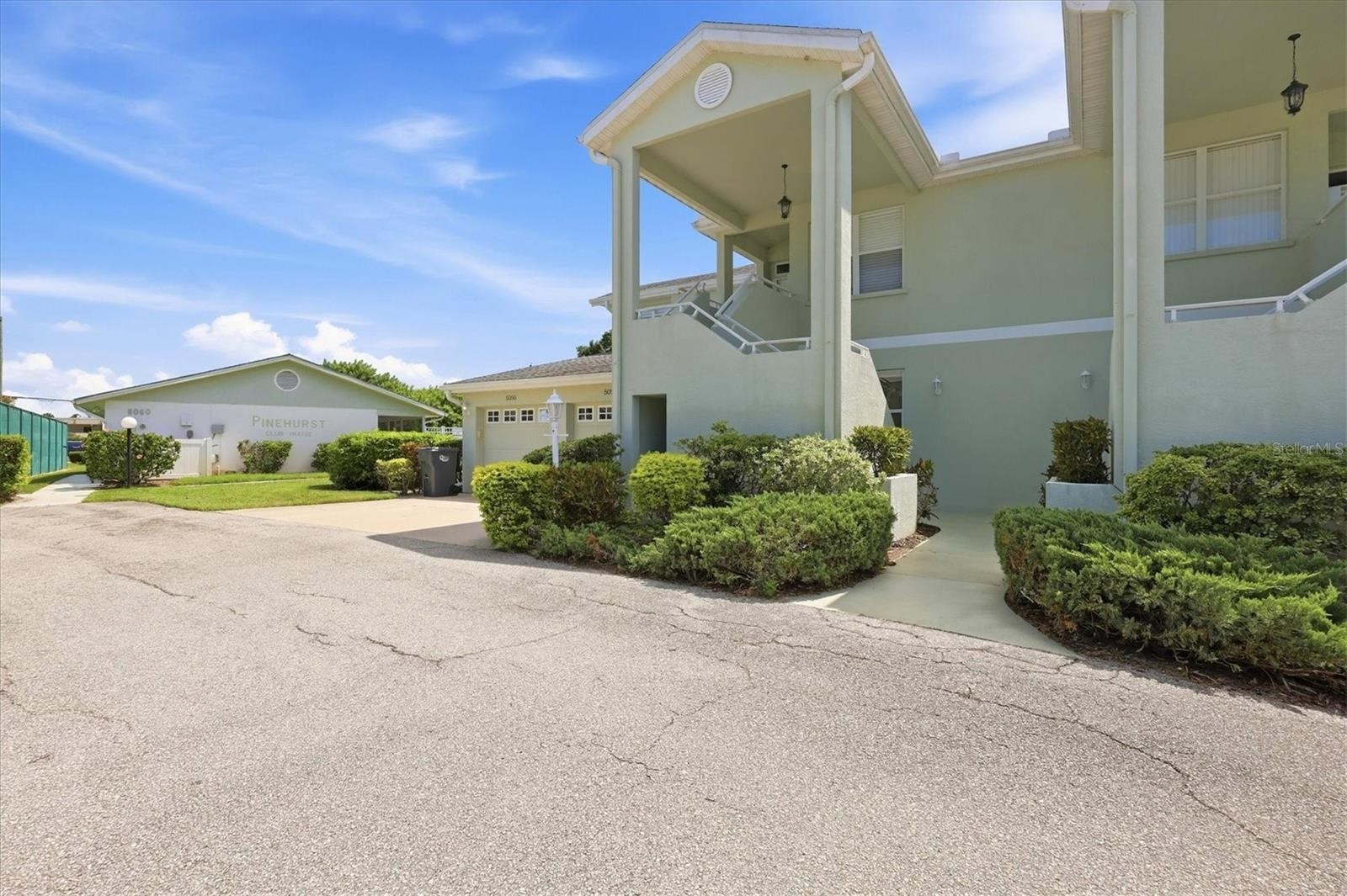 5056 OAK RUN DR
