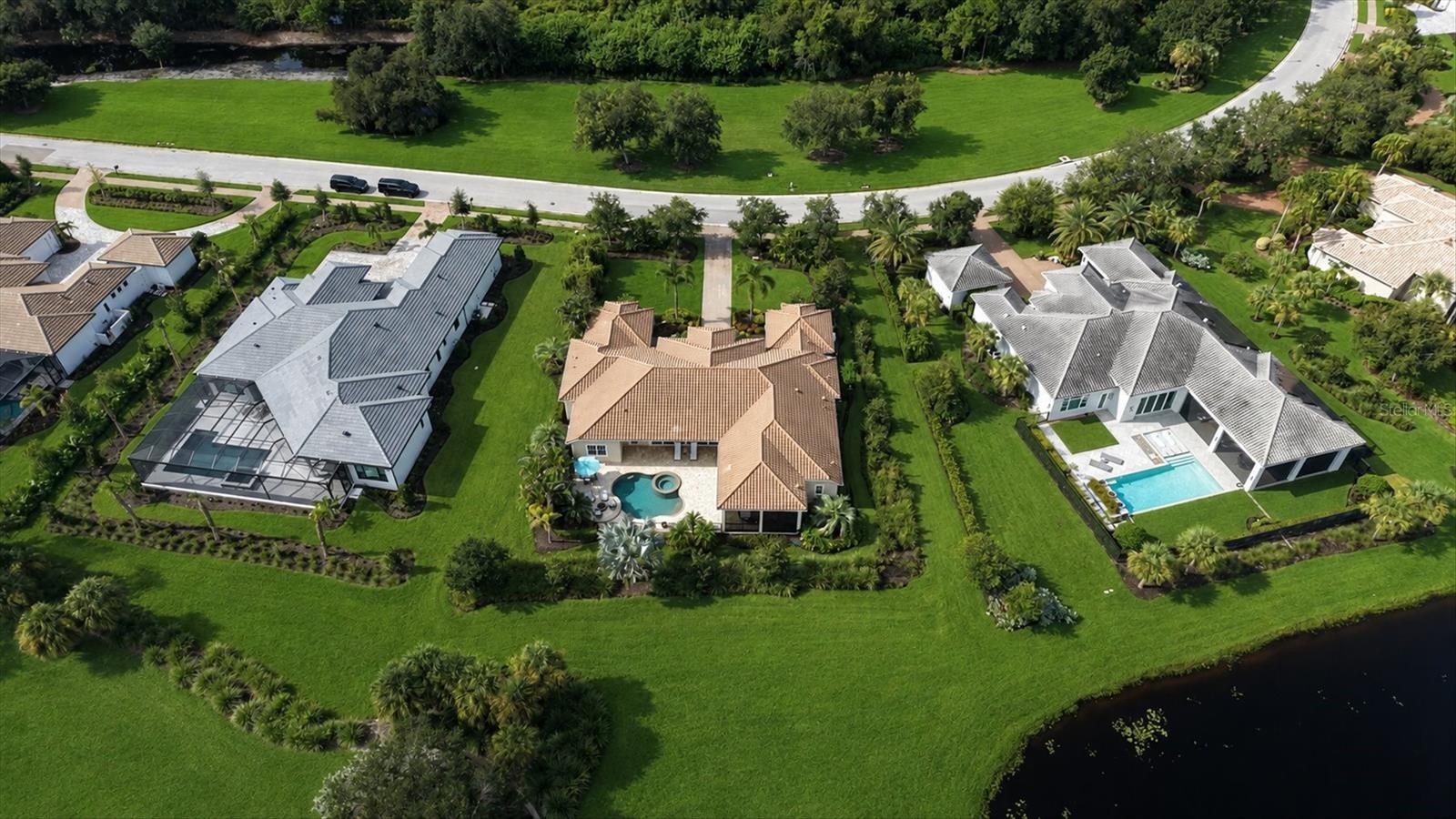3737 FOUNDERS CLUB DR