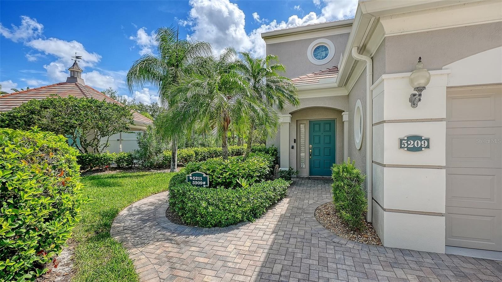 5211 PARISIENNE PL #101B27
