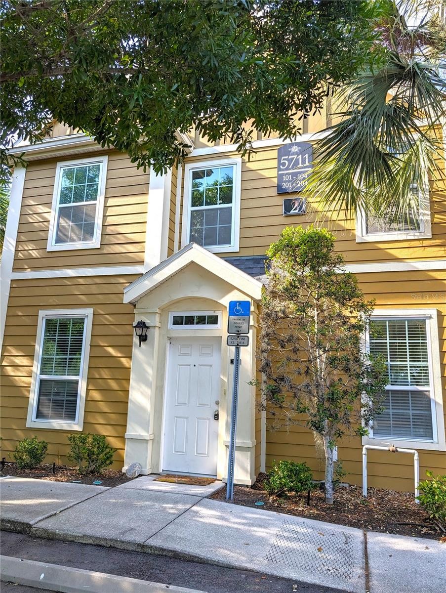 5711 SOLDIER CIR ## 102