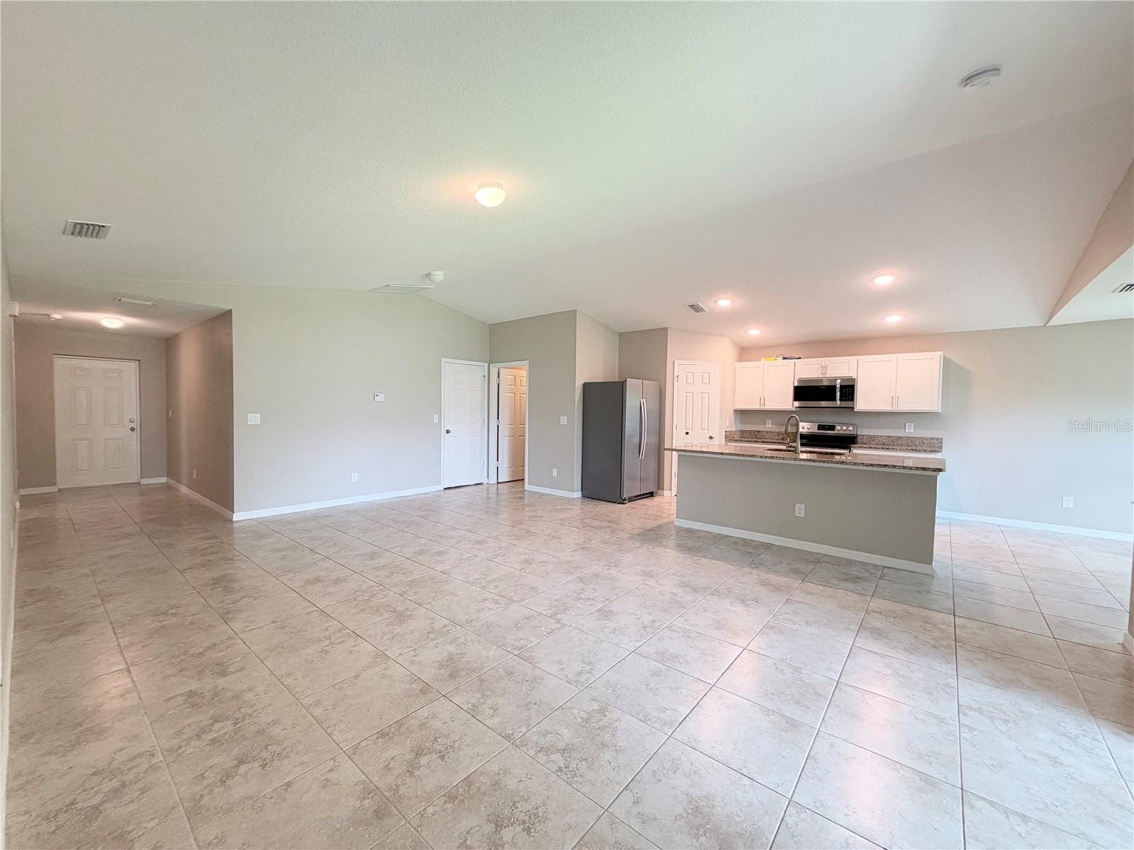 1546 GLENAN RD