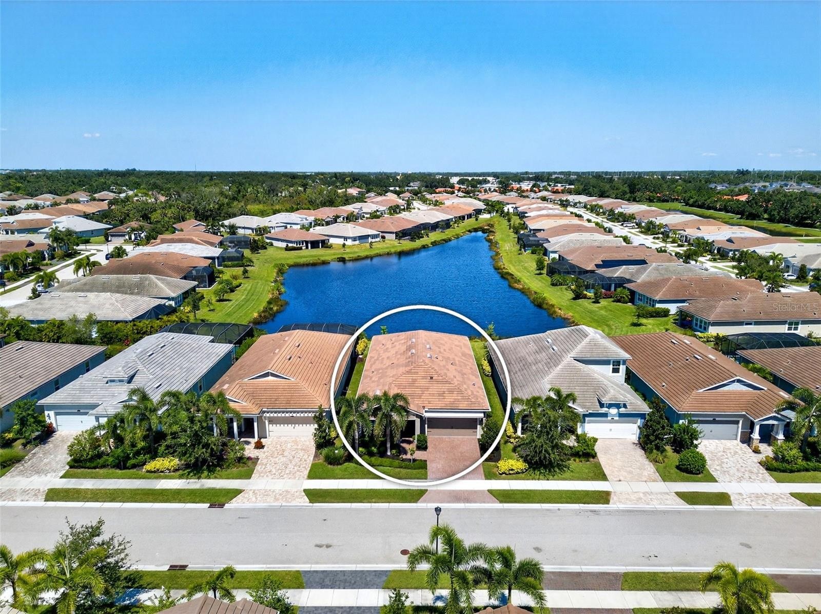 5858 LONG SHORE LOOP