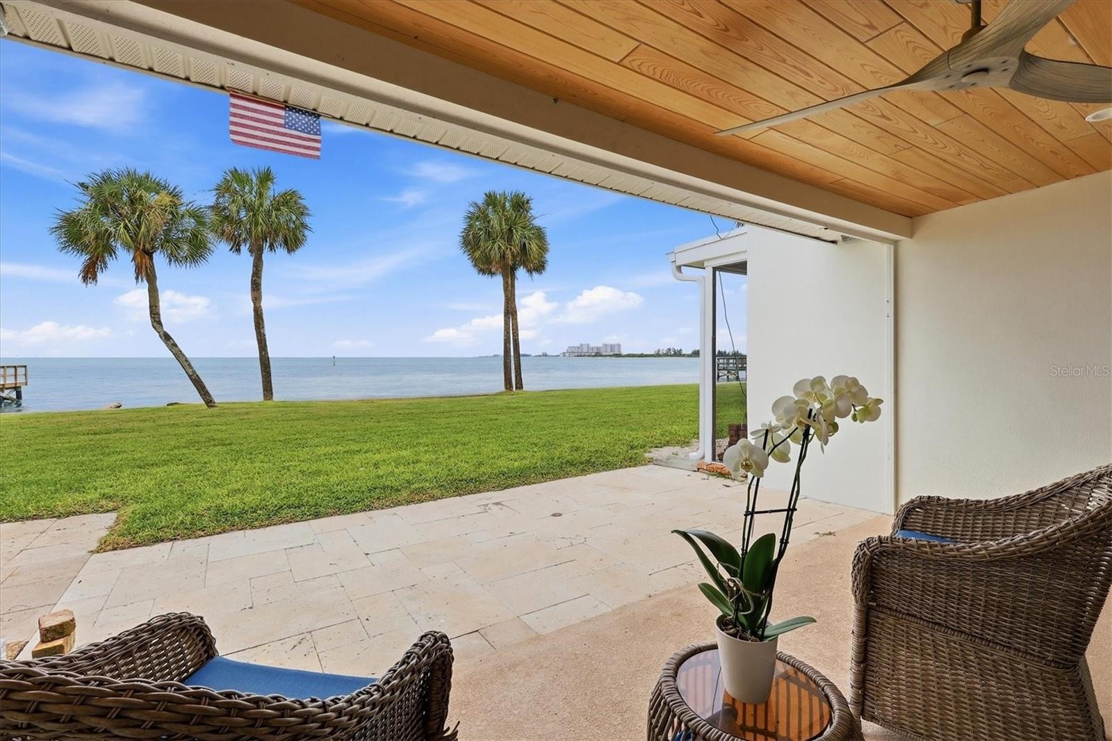 4532 OCEAN BLVD #209