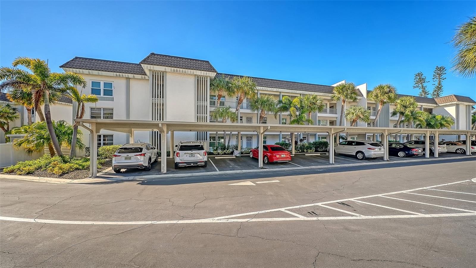 4380 EXETER DR #101