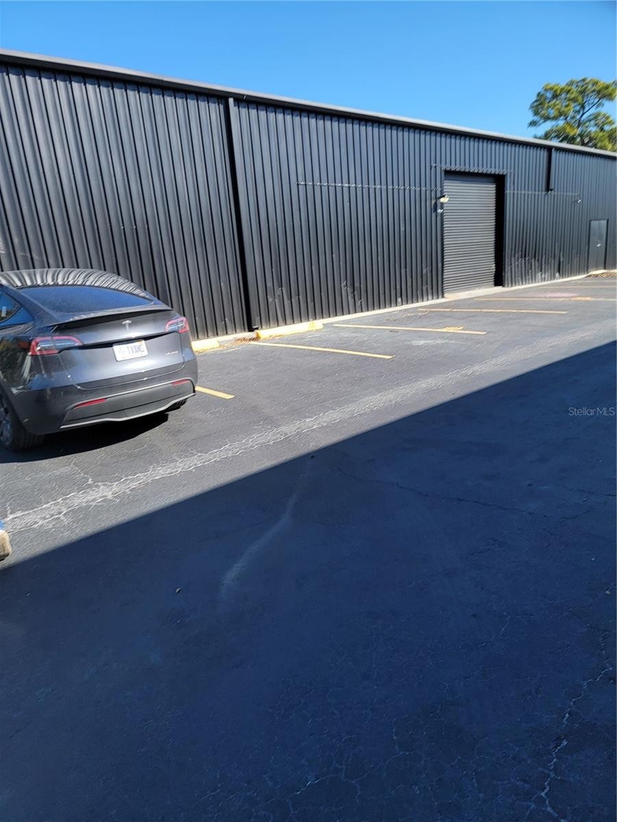 1175 N WASHINGTON BLVD