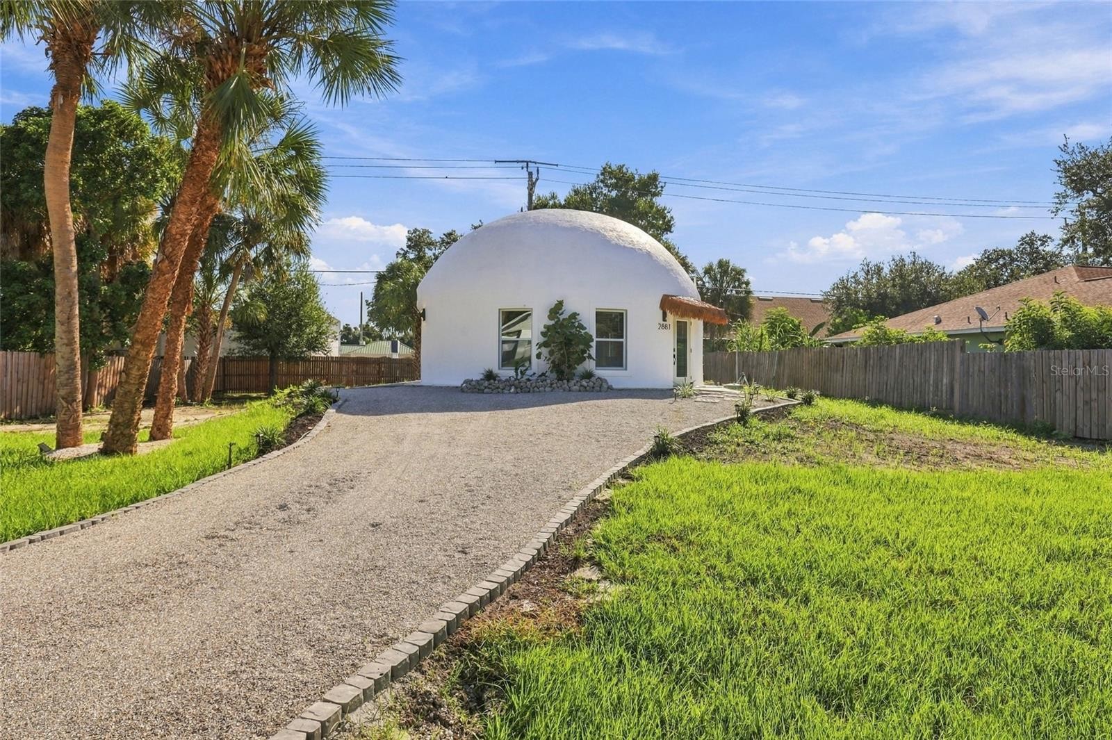 2881 GENTIAN RD