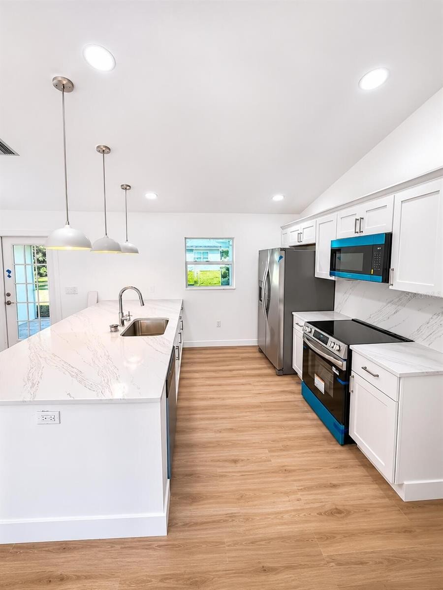 3190 HORACE AVE