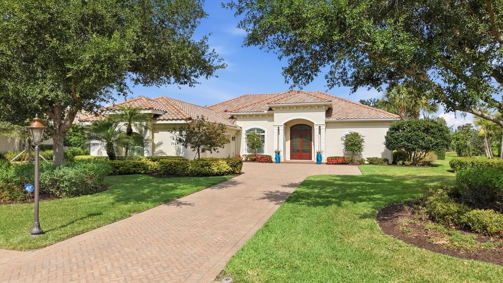 3224 FOUNDERS CLUB DR