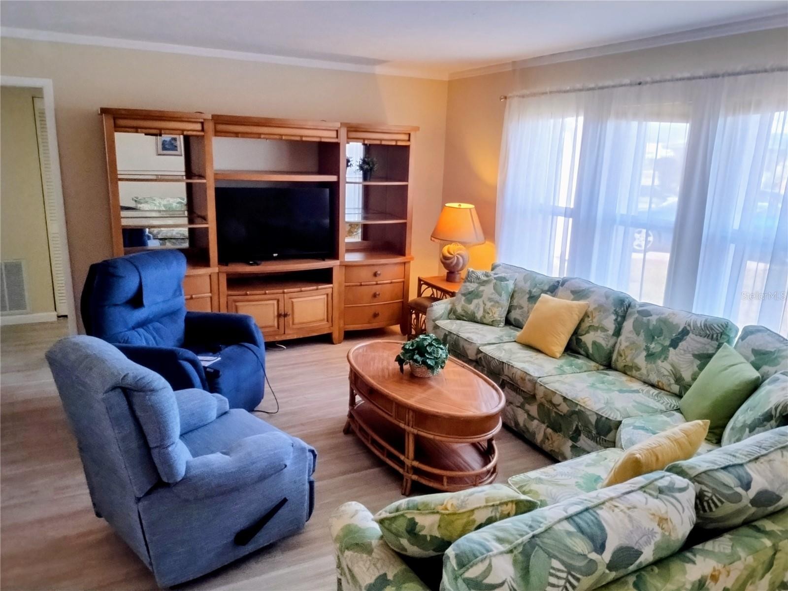 152 CIRCLEWOOD DR #C2-2