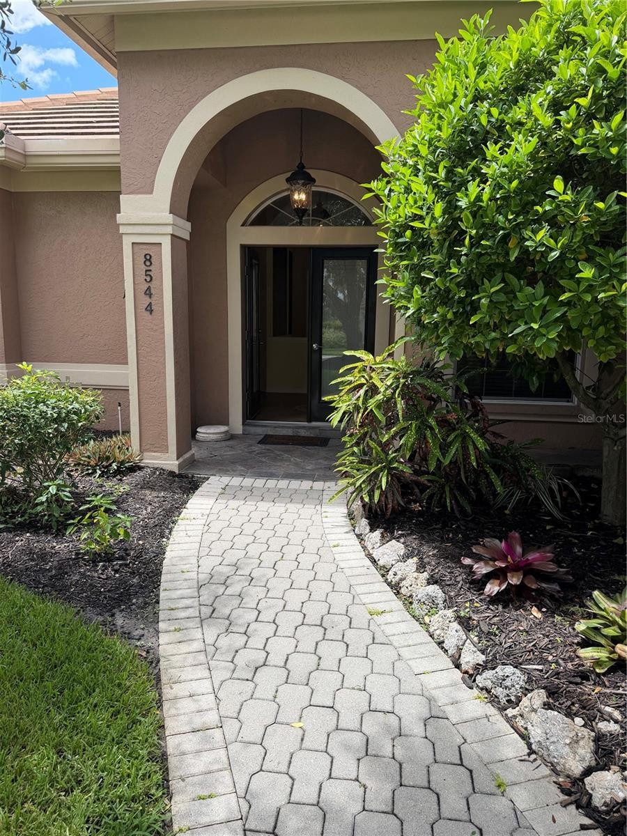 8544 PARK SHORE LN