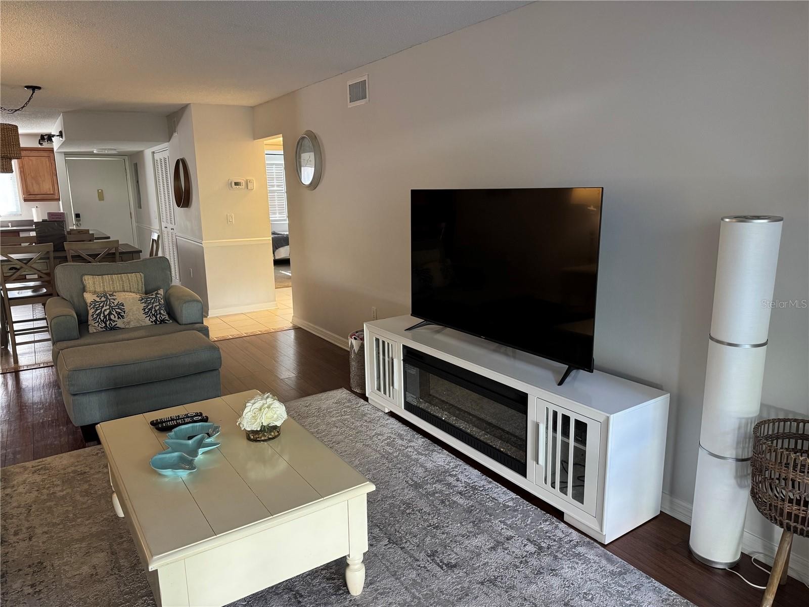 1640 STICKNEY POINT RD #40-101