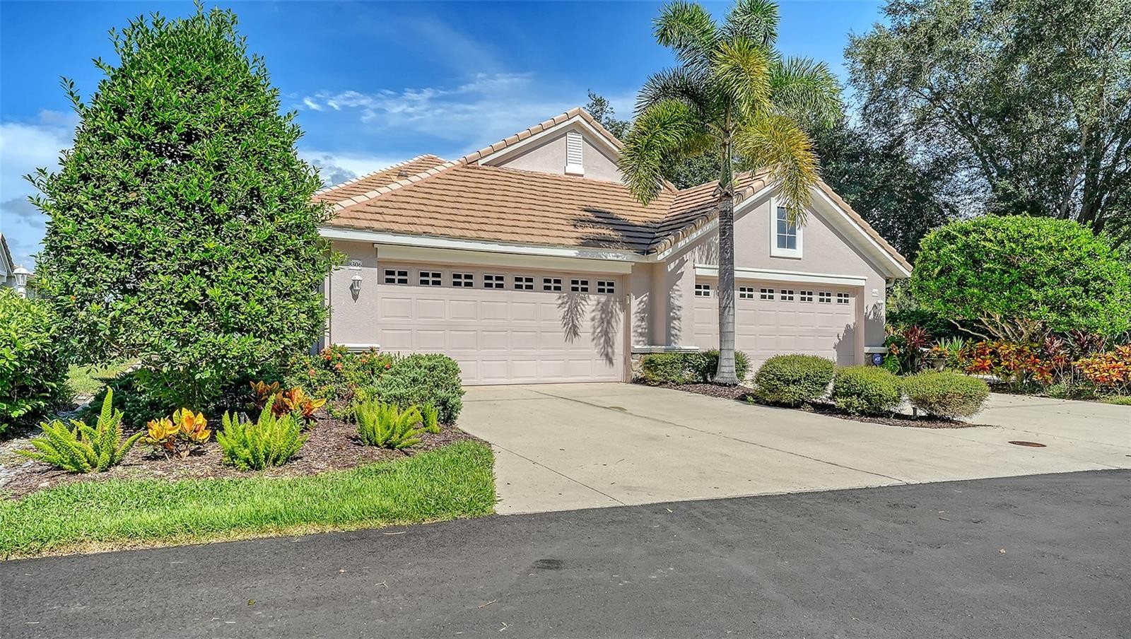 8306 TARTAN FIELDS CIR