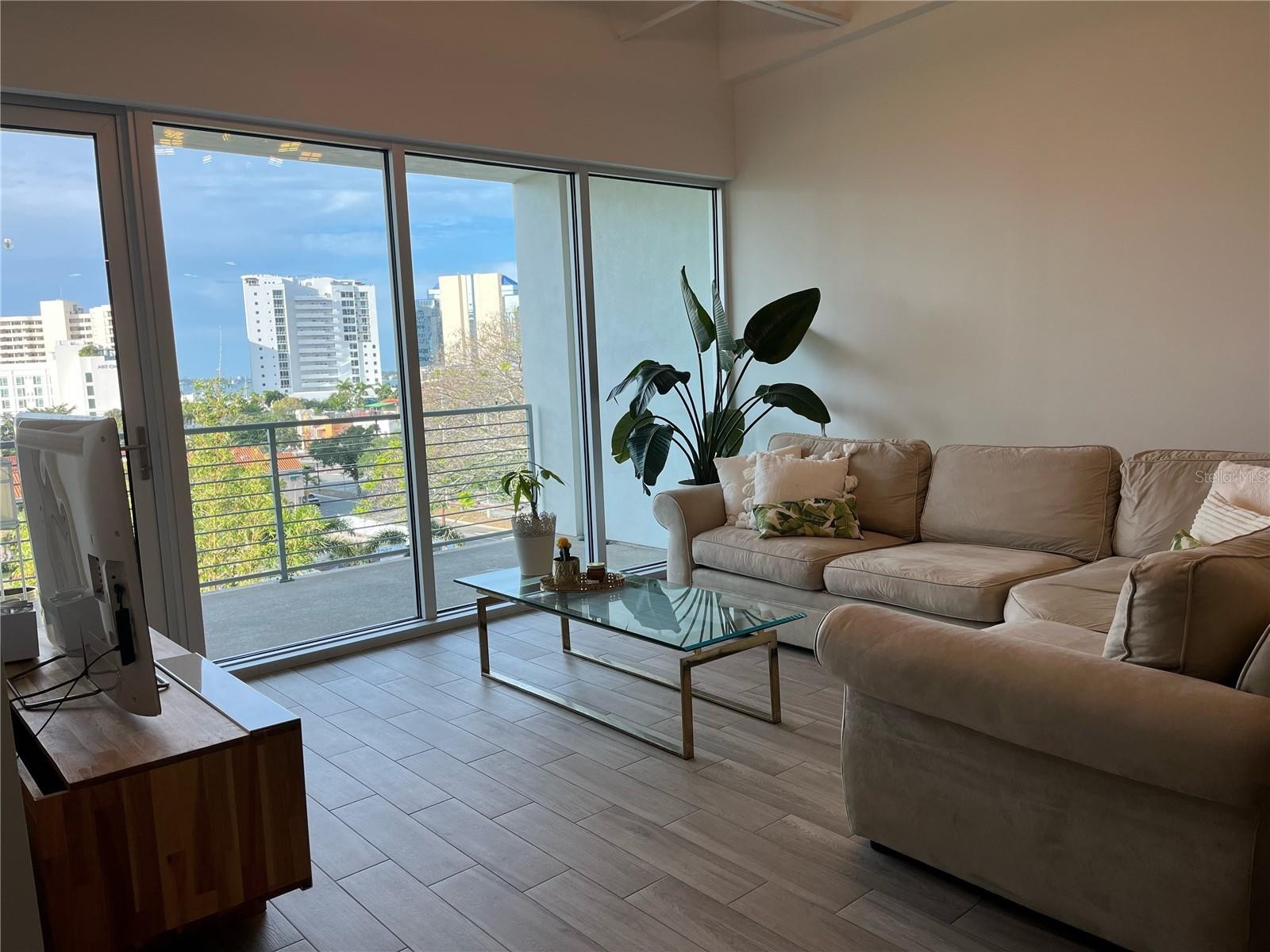 332 COCOANUT ST #507