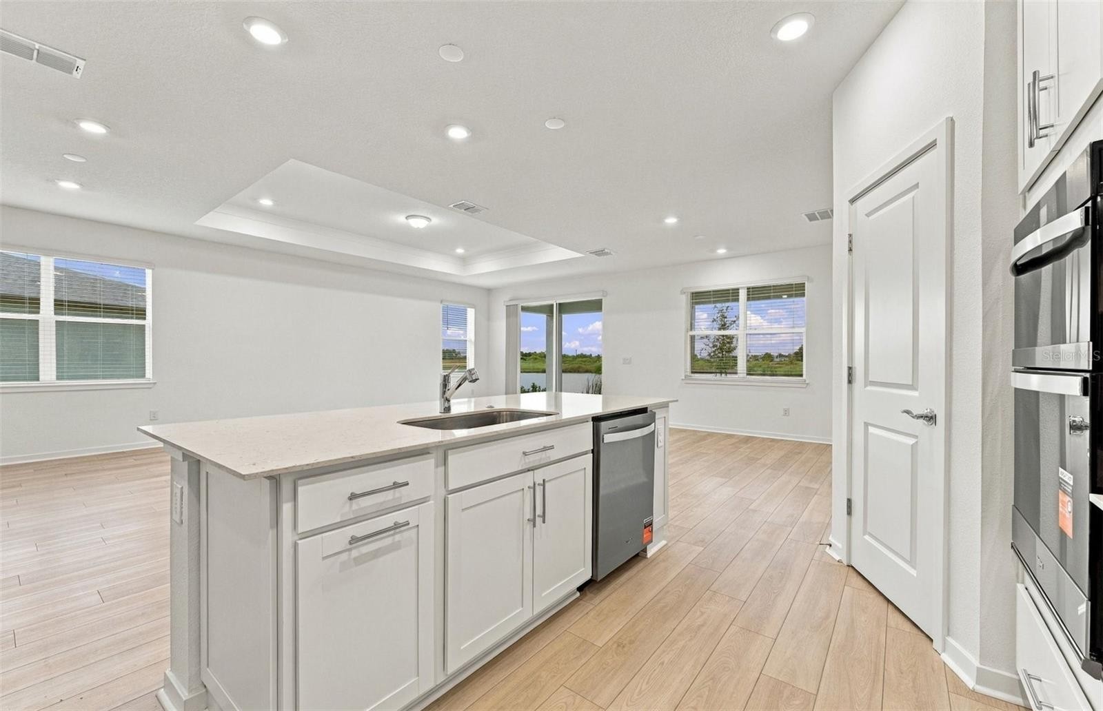 10037 TRELLIS VINE WAY