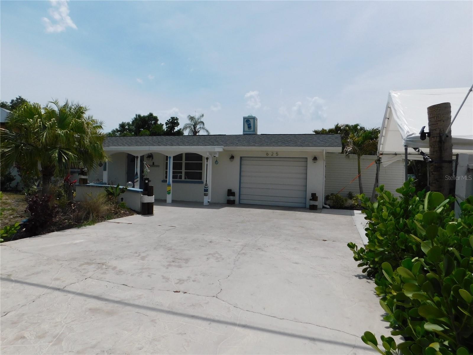 625 SANDPIPER LN