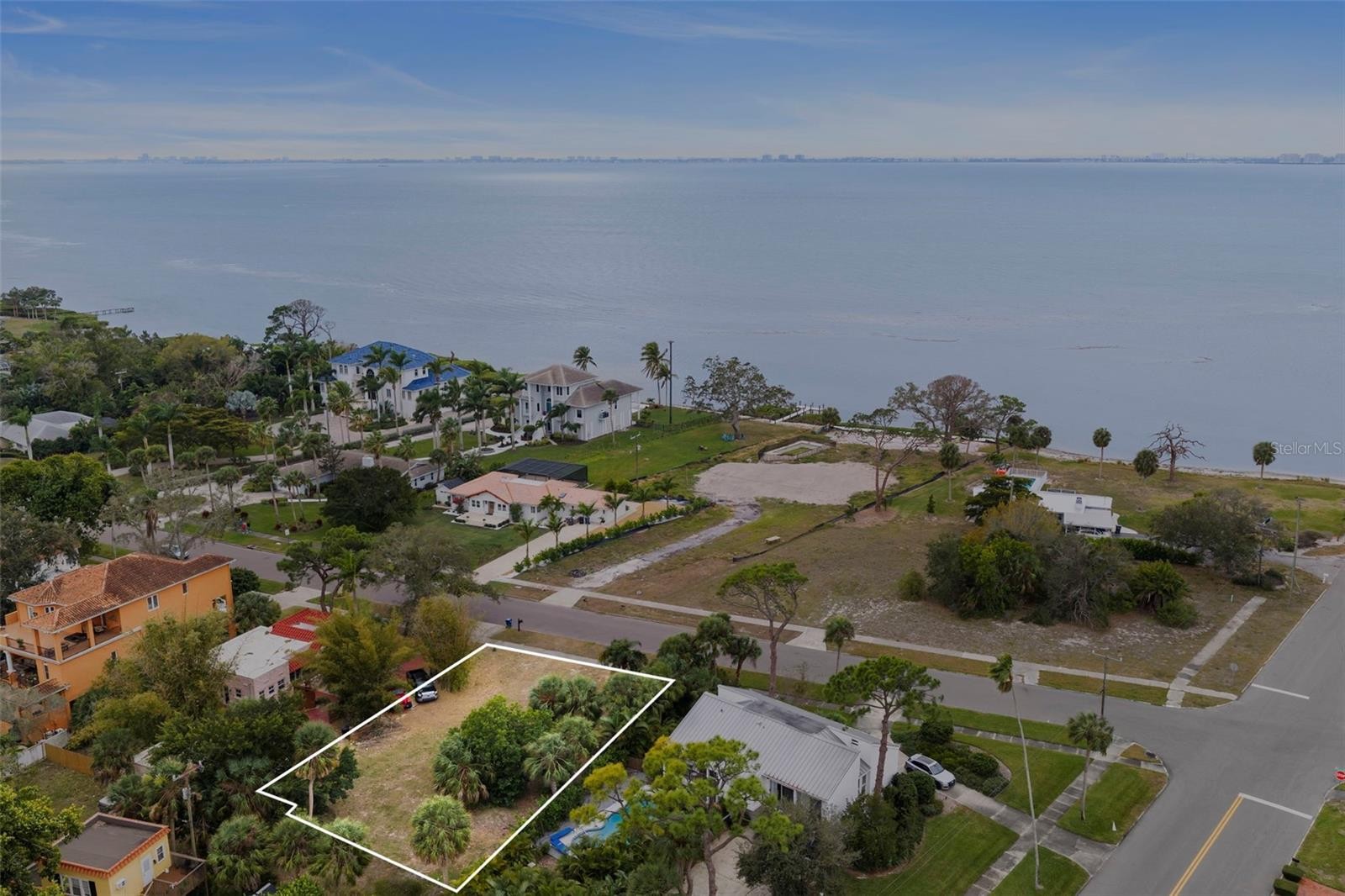 7511 WESTMORELAND DR