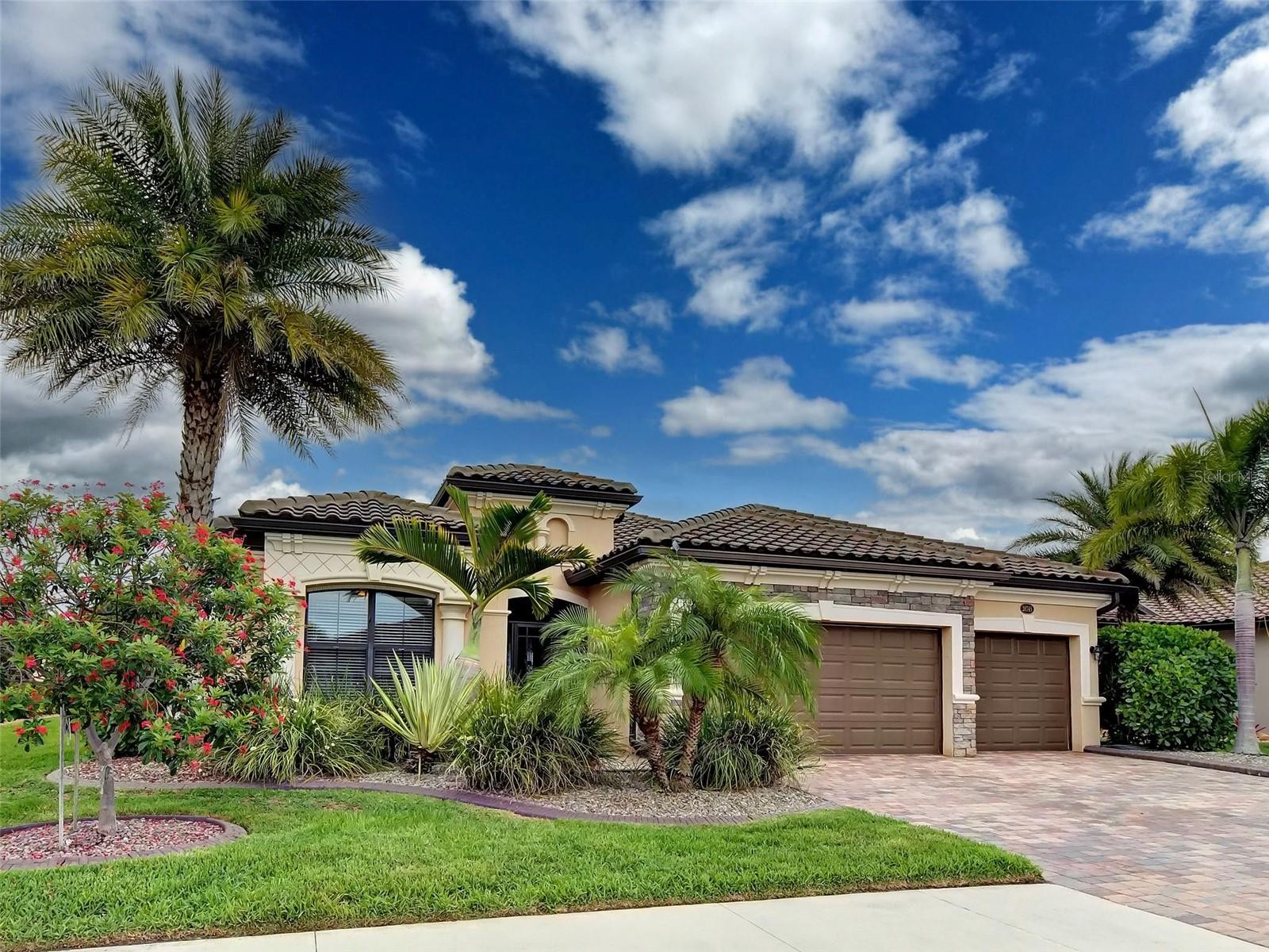 20745 GRANLAGO DR