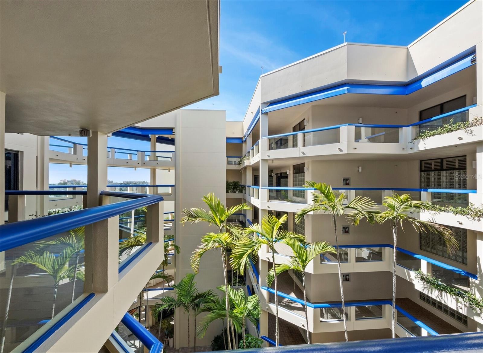 2110 HARBOURSIDE DR #547