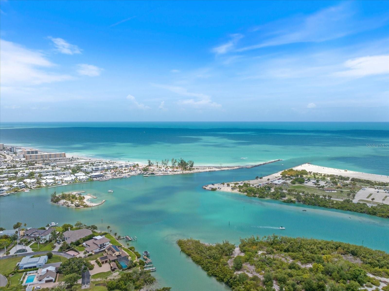 1585 TARPON CENTER DR #20
