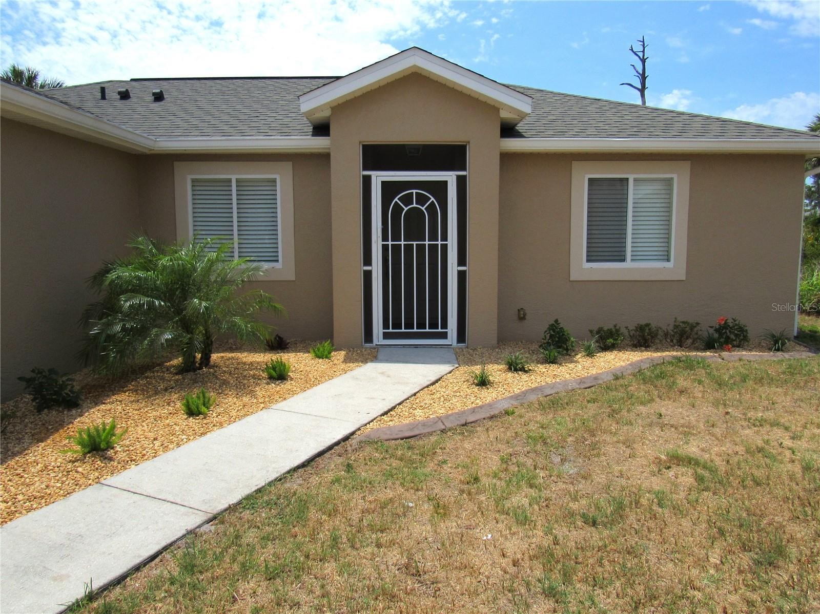 1519 NORA LN