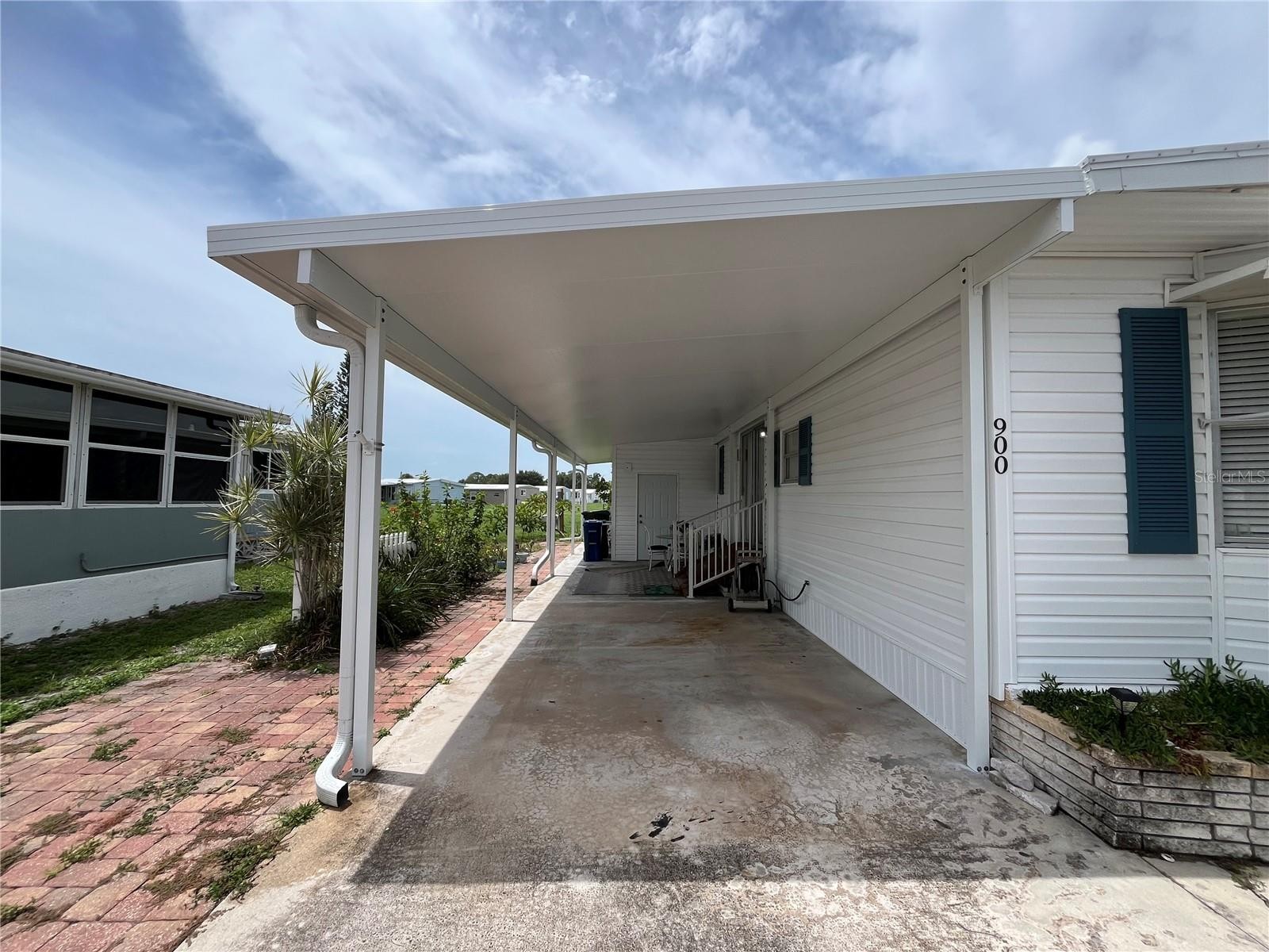 900 JOLANDA CIR