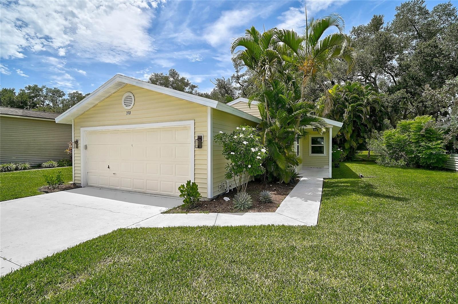 358 BEARDED OAKS CIR