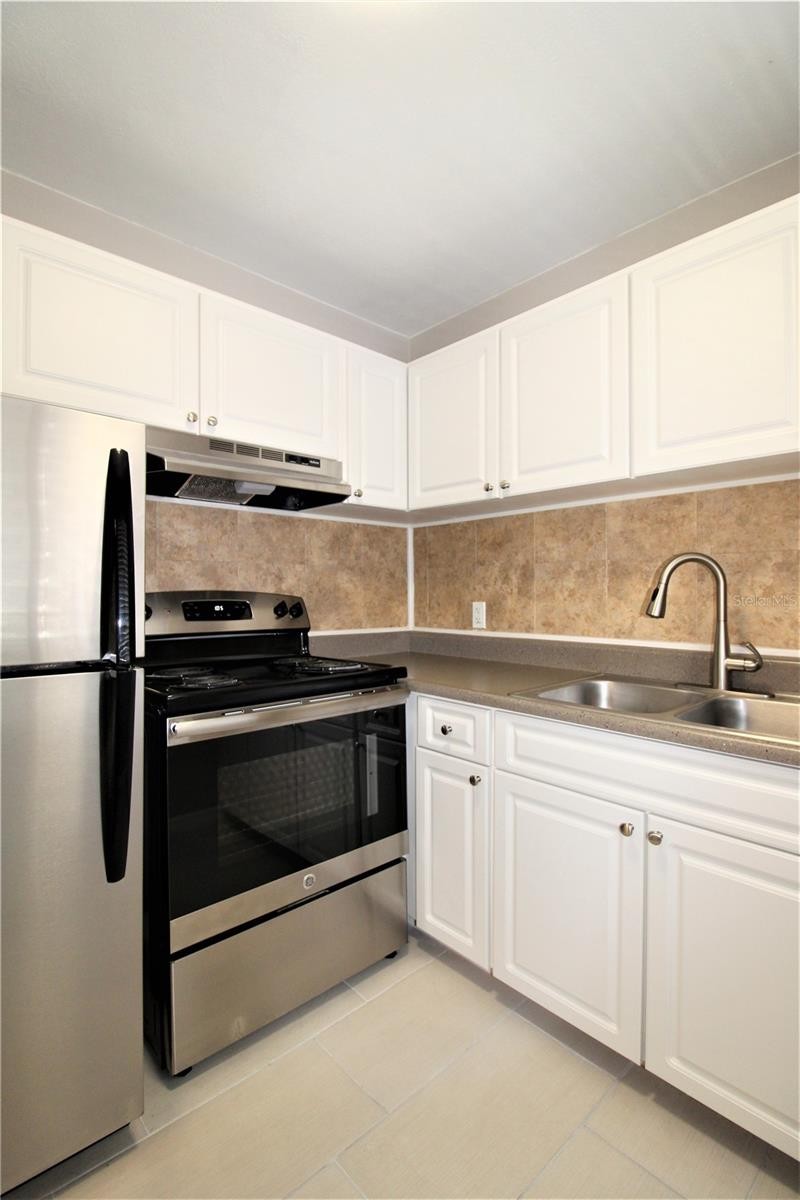 3001 BEE RIDGE RD #217