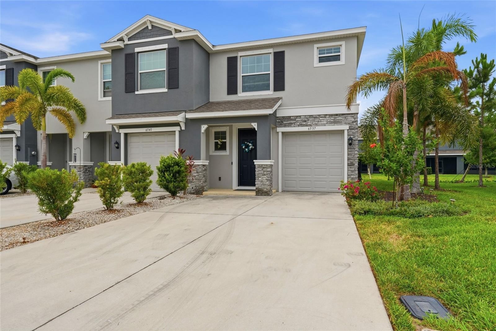 6537 SERENITY FALL LN