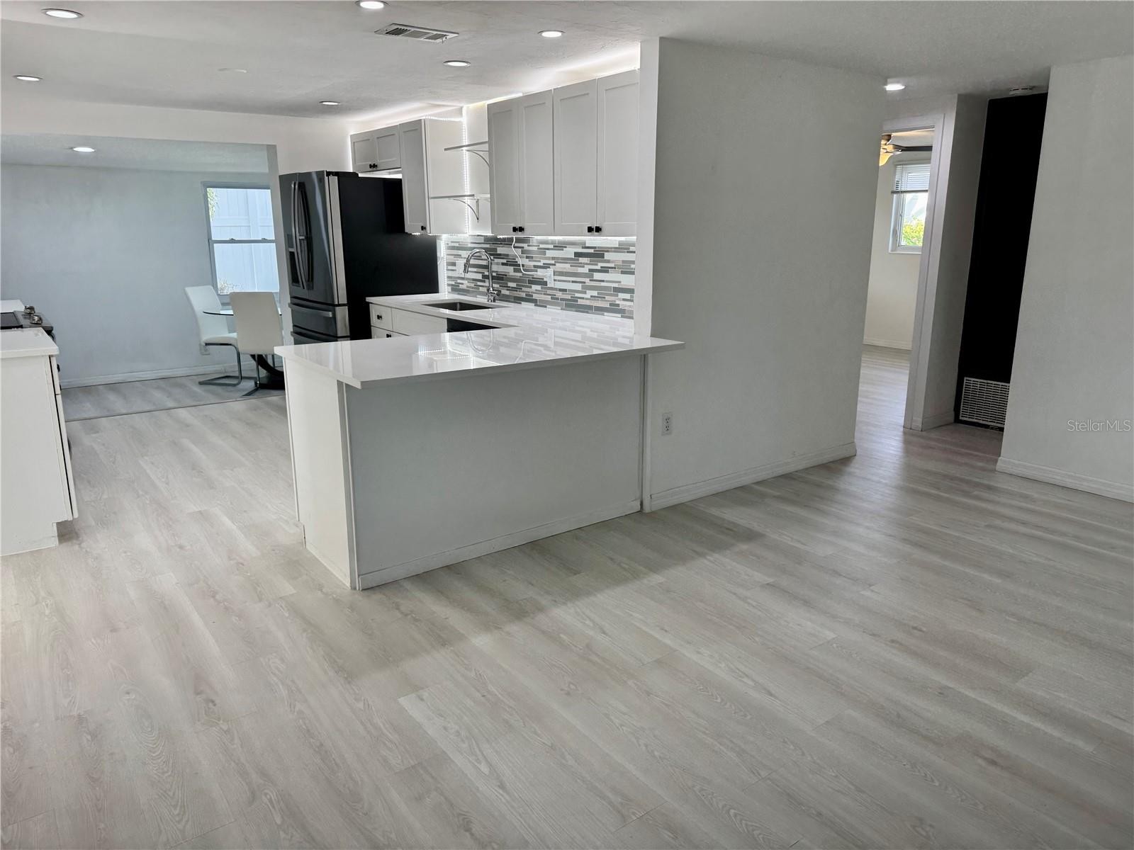 1911 UPPER BEECHWOOD AVE