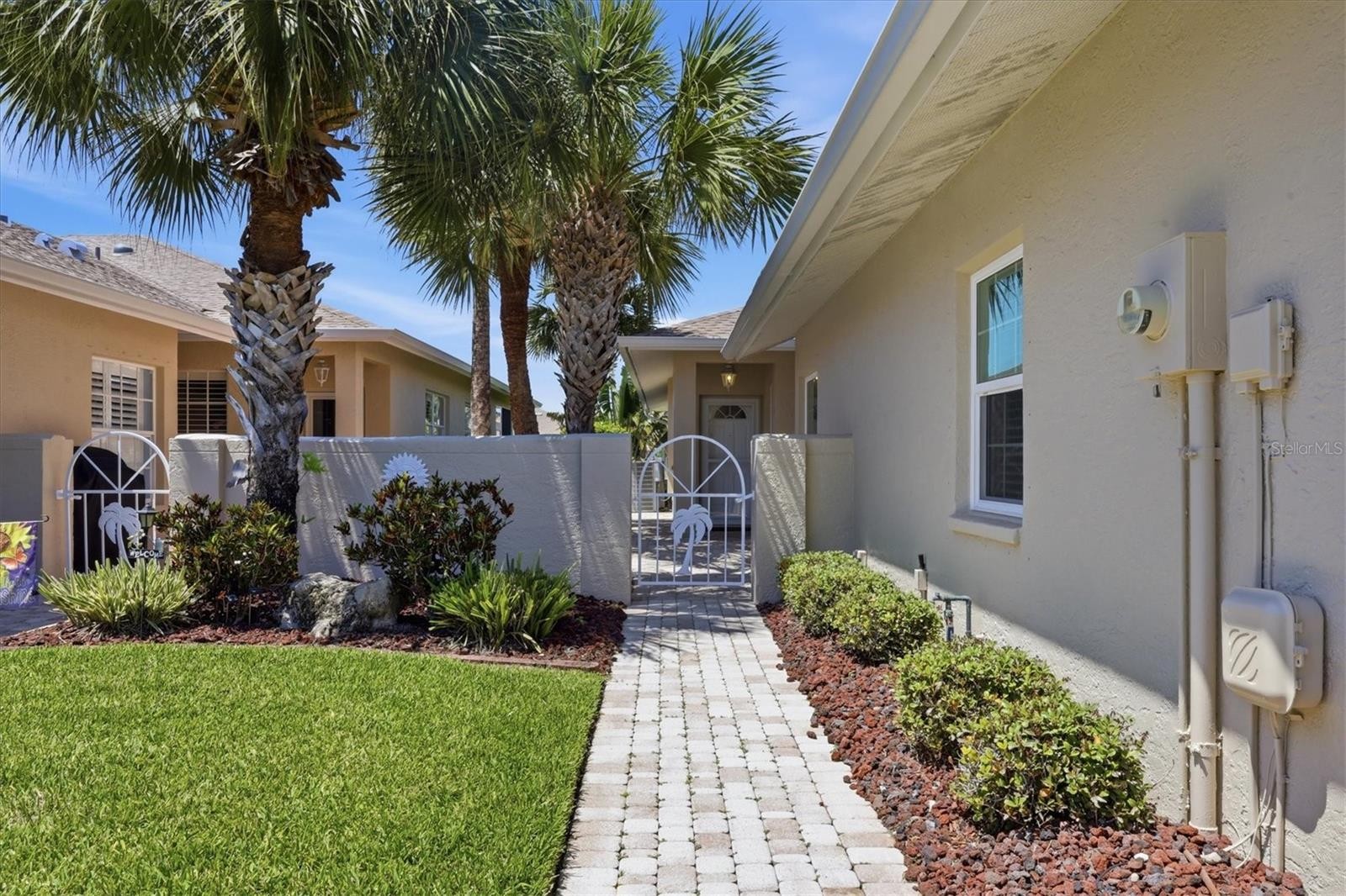1777 FOUNTAIN VIEW CIR