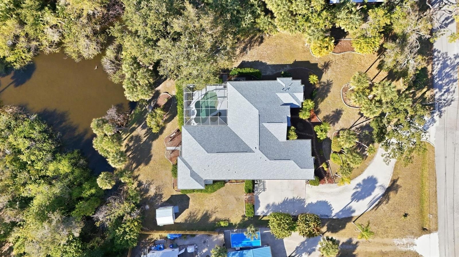 750 HARMONY LN