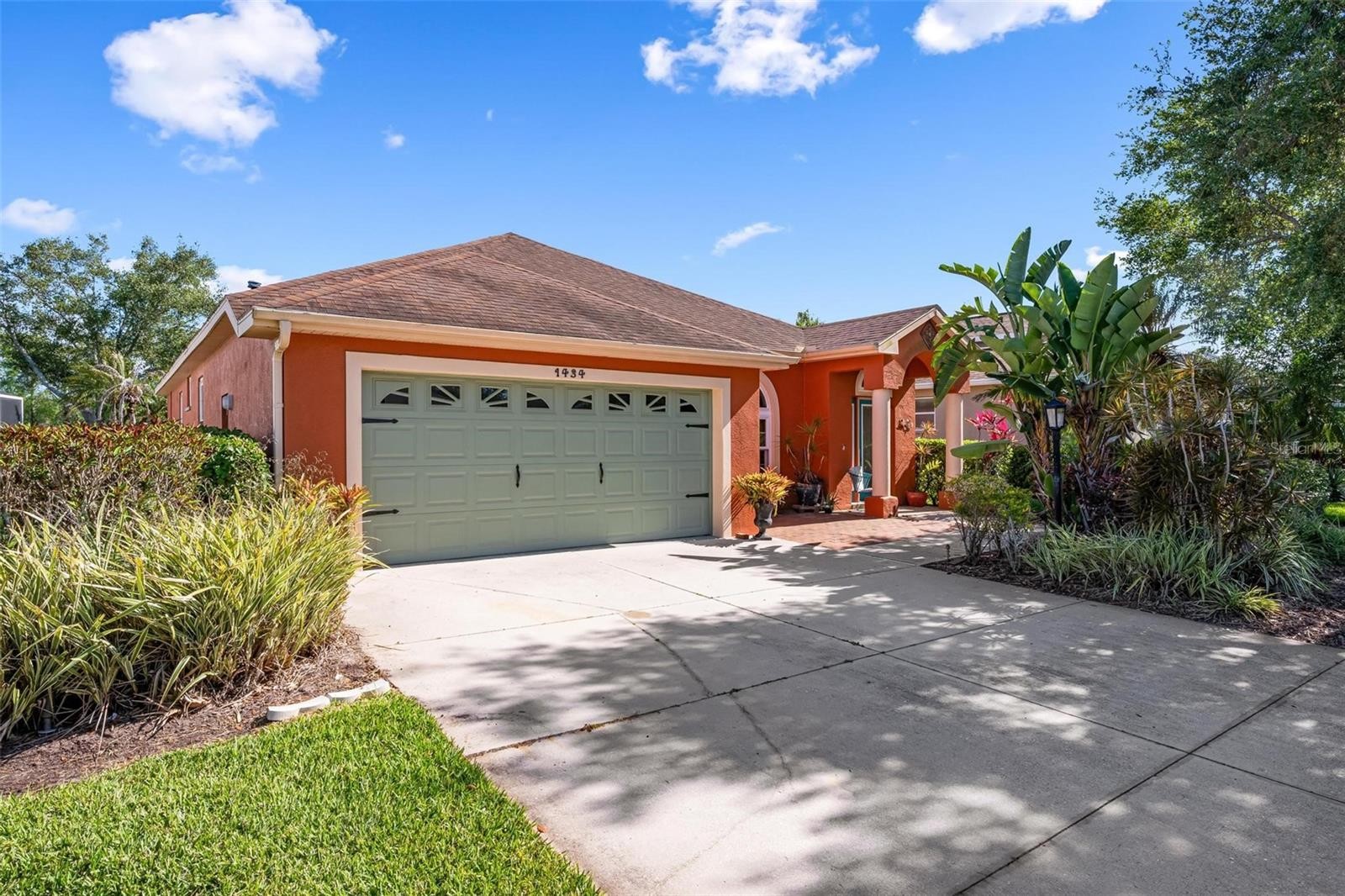 1434 MILLBROOK CIR