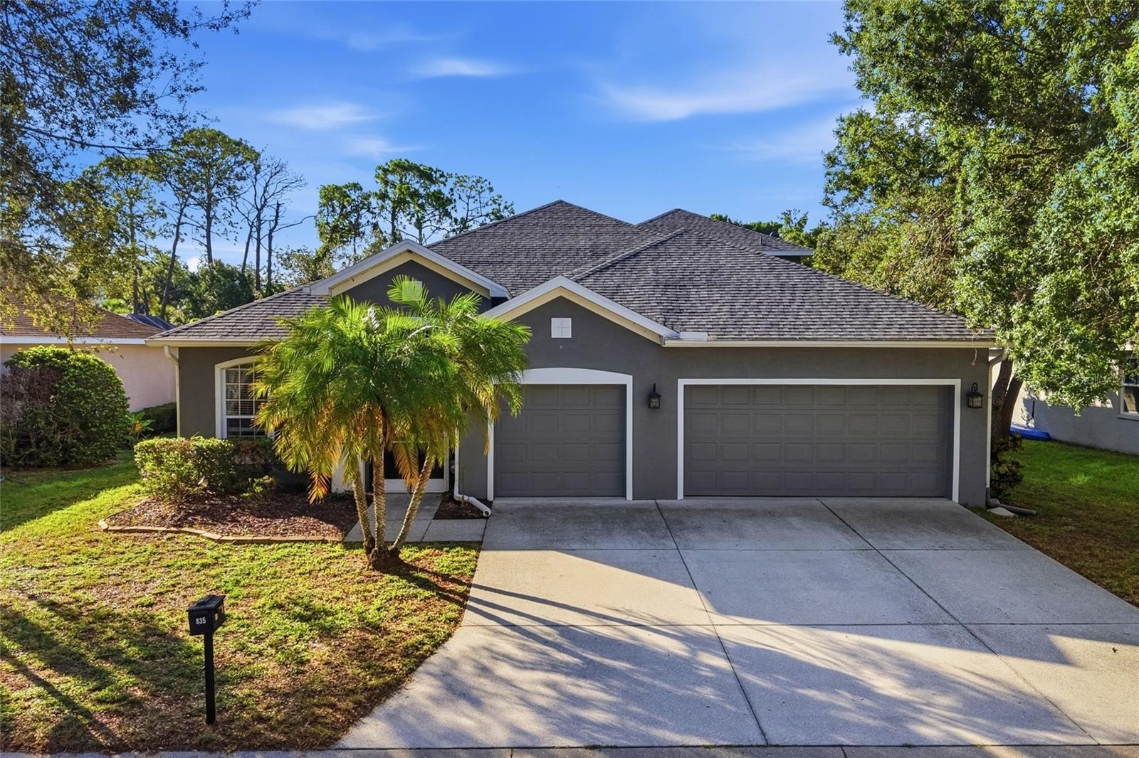835 CEDARCREST CT