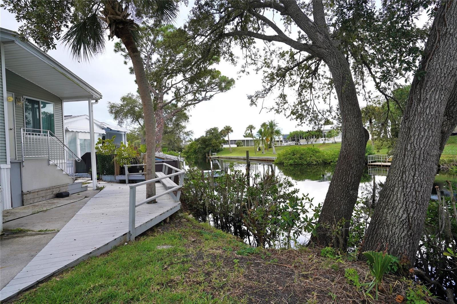 125 BROOKSHIRE DR