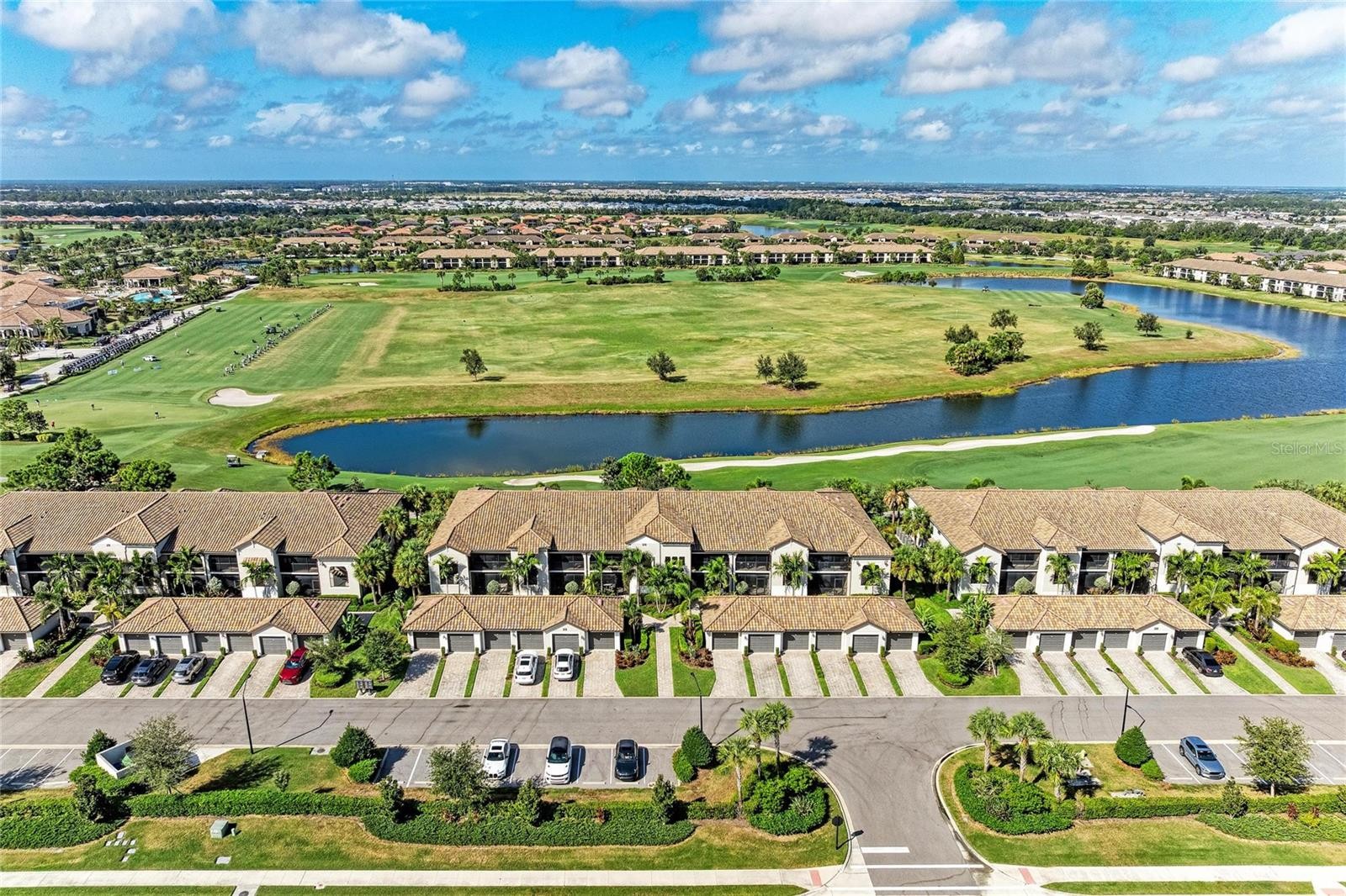 5710 PALMER CIR #206