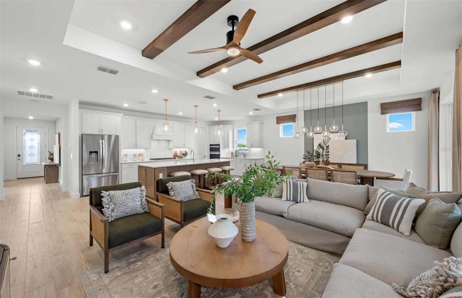 1832 SILVER SHORES BLVD